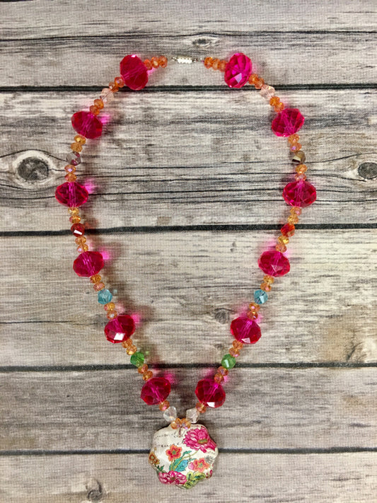 Wallflower Glass Beads Necklace